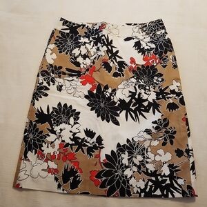 Van Heusen Studio women's size 0 skirt floral design